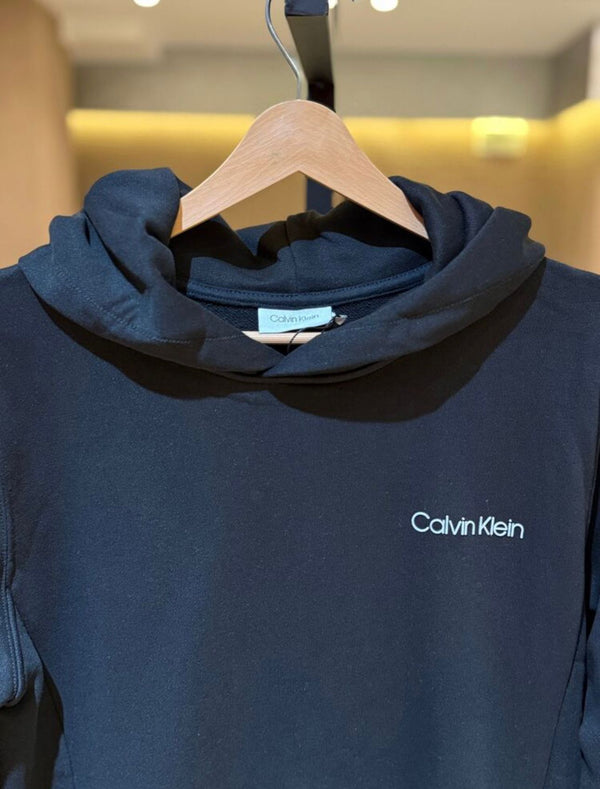V.D Locaste Minimalist Sweatshirt