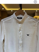 EA7 Beyaz Kırışık Gömlek – Modern & Trendy