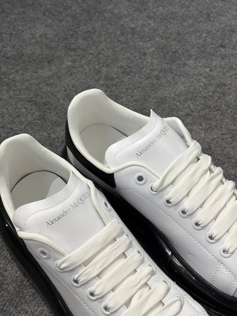 V.D Locaste - Alexander McQueen Sneaker – Lüksün Cesur Yorumuyla
