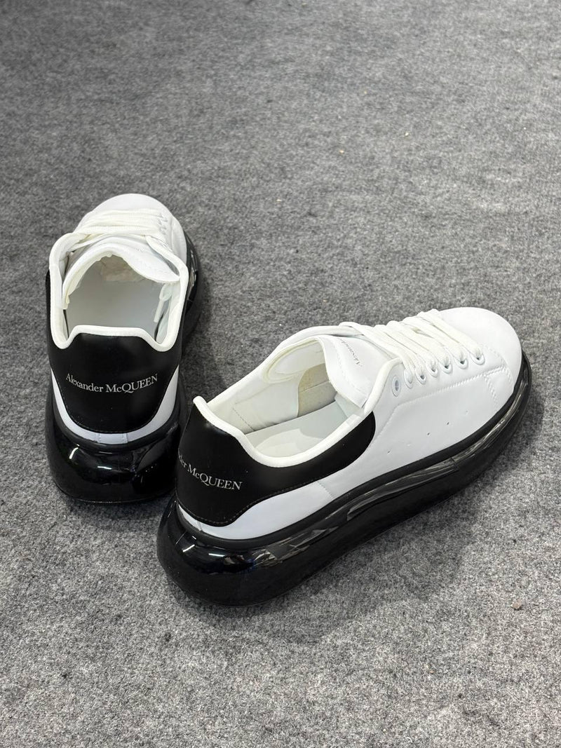 V.D Locaste - Alexander McQueen Sneaker – Lüksün Cesur Yorumuyla